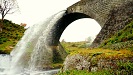 熊本・通潤橋の放水
